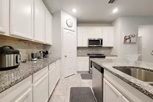 6523 Fiddlewood Thicket Ln, Katy, TX 77449 - Photo 17