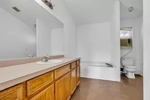 831 Easy St, La Porte, TX 77571 - Photo 9