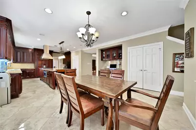 248 Bryn Mawr Circle, Hunters Creek Village, TX 77024 - Photo 9