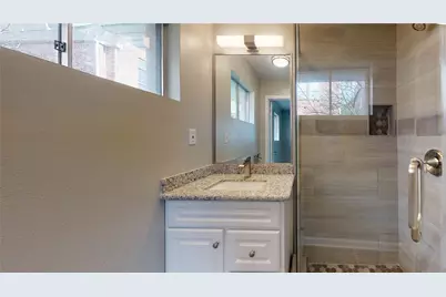 941 W 17th Street, Houston, TX 77008 - Photo 41