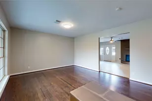 941 W 17th St, Houston, TX 77008 - Photo 9