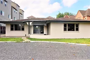 941 W 17th St, Houston, TX 77008 - Photo 1