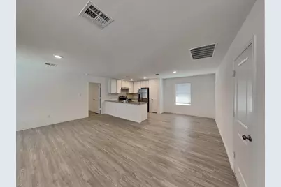 4115 Southton Tarn, San Antonio, TX 78223 - Photo 3