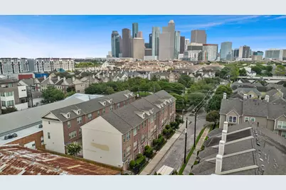 1913 Gillette Street #C, Houston, TX 77006 - Photo 21