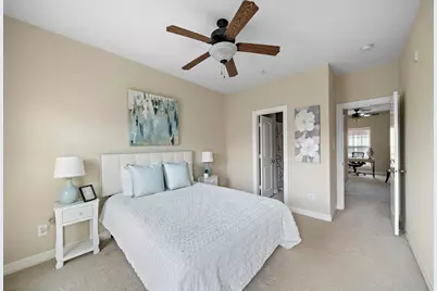 1913 Gillette Street #C, Houston, TX 77006 - Photo 15