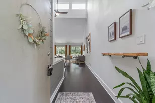 198 April Point Dr N, Conroe, TX 77356 - Photo 5