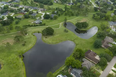 512 Wellshire, West Columbia, TX 77486 - Photo 21