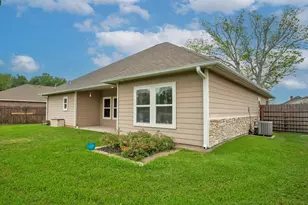 512 Wellshire, West Columbia, TX 77486 - Photo 29