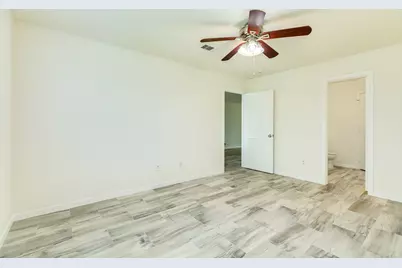 5061 Hauna Lane, Dickinson, TX 77539 - Photo 9