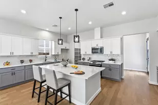 7208 Shadyvilla Ln, Houston, TX 77055 - Photo 3