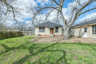 400 N Chappell Hill St, Brenham, TX 77833 - Photo 5