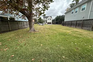 4313 Vivian St, Bellaire, TX 77401 - Photo 13