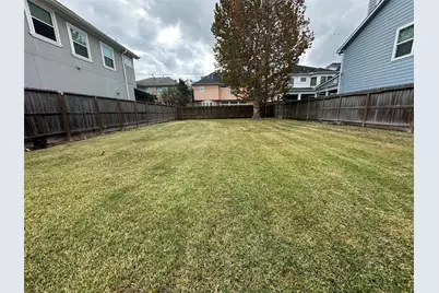 4313 Vivian Street, Bellaire, TX 77401 - Photo 11