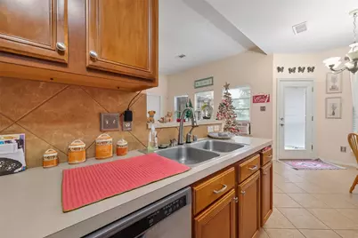 237 Mesa View, Conroe, TX 77316 - Photo 17