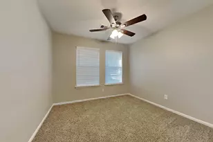 2203 Longleaf Pines Dr, Houston, TX 77339 - Photo 15