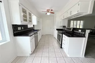 22176 Heatherwood Dr, Porter, TX 77365 - Photo 9