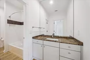 1601 Pine Chase Dr, Houston, TX 77055 - Photo 37