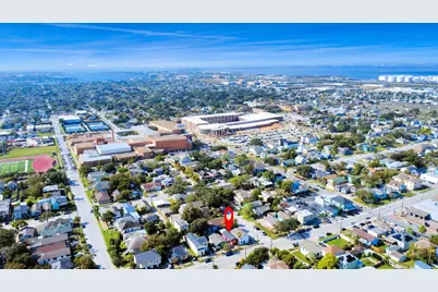 1805 39th Street, Galveston, TX 77550 - Photo 35