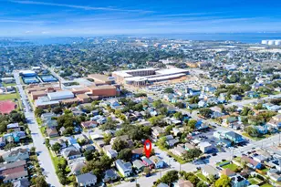 1805 39th St, Galveston, TX 77550 - Photo 35
