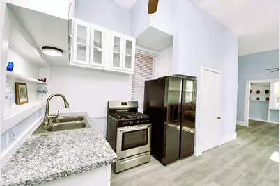 1805 39th Street, Galveston, TX 77550 - Photo 23