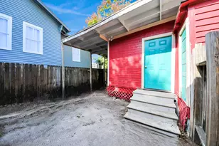 1805 39th St, Galveston, TX 77550 - Photo 3