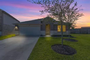7906 Tamarind Ln, Baytown, TX 77521 - Photo 5