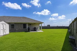7906 Tamarind Ln, Baytown, TX 77521 - Photo 43