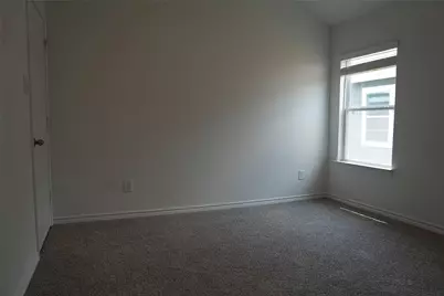 513 Oak Chase Avenue, Dayton, TX 77535 - Photo 13