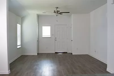513 Oak Chase Avenue, Dayton, TX 77535 - Photo 5