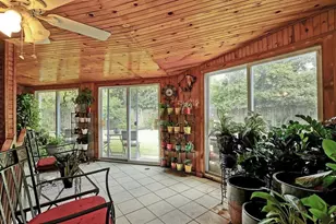 7810 Meadowglen Ln, Houston, TX 77063 - Photo 11