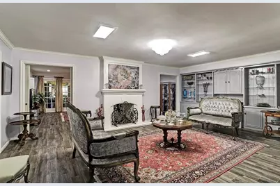 7810 Meadowglen Lane, Houston, TX 77063 - Photo 3