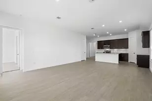 6714 Augusta Grns Dr, Baytown, TX 77523 - Photo 3