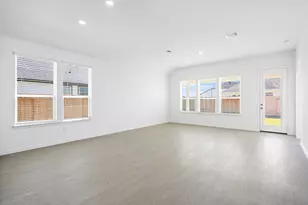 6714 Augusta Grns Dr, Baytown, TX 77523 - Photo 5