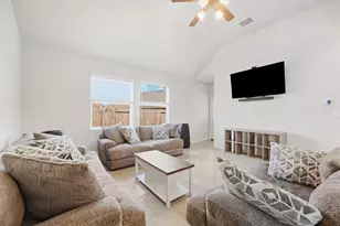 215 San Gabriel, Baytown, TX 77523 - Photo 5
