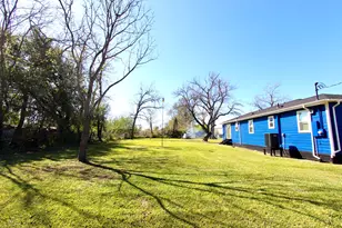 2022 Ladin Dr, Houston, TX 77039 - Photo 13