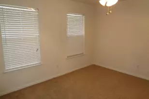 10326 Thornmont Ln, Houston, TX 77070 - Photo 5