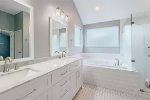 22 E New Avery Pl, The Woodlands, TX 77382 - Photo 45
