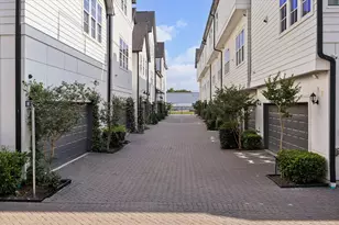 3312 W 12th St, Houston, TX 77008 - Photo 25