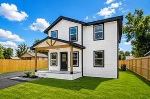 2420 Woodard St, Houston, TX 77026 - Photo 3