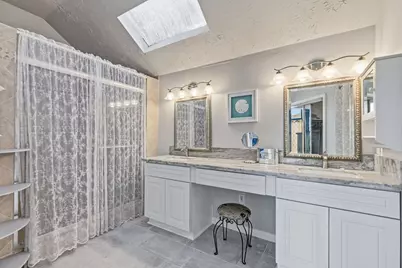 8011 Oceanside Drive, Houston, TX 77095 - Photo 19