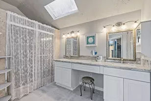 8011 Oceanside Dr, Houston, TX 77095 - Photo 19