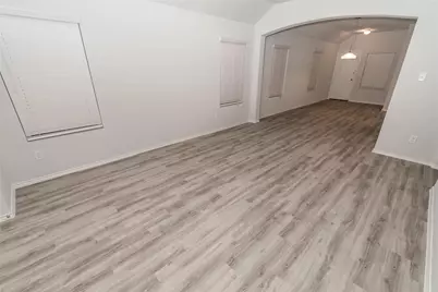 8814 Livings, Houston, TX 77028 - Photo 7