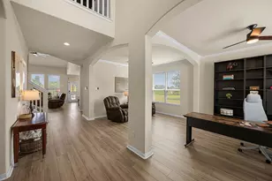 341 Burgundy Dr, Alvin, TX 77511 - Photo 5