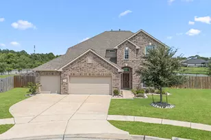 341 Burgundy Dr, Alvin, TX 77511 - Photo 1