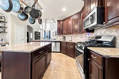 234 Dale Ridge Lane, Dickinson, TX 77539 - Photo 15