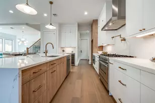 407 E 27th St, Houston, TX 77008 - Photo 17