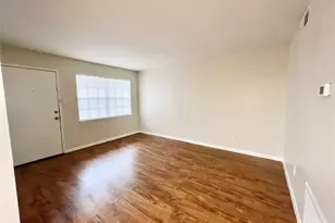 2400 5th St, Bay City, TX 77414 - Photo 3