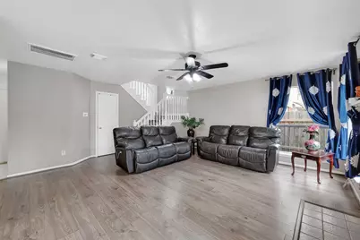 4210 W Meadows Drive, Sugar Land, TX 77479 - Photo 25