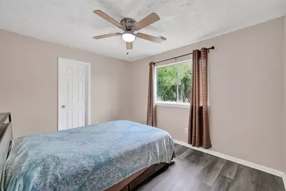 4210 W Meadows Drive, Sugar Land, TX 77479 - Photo 33