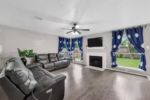 4210 W Meadows Dr, Sugar Land, TX 77479 - Photo 25